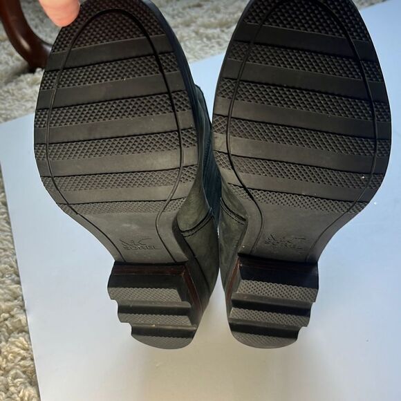 Sorel Women's Lolla Chelsea Boots (Black Suede) 7 Never worn outside - Picture 10 of 15